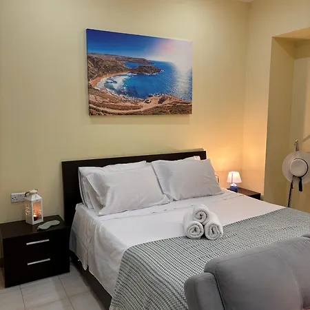 Cozy One Bedroom Apartment Ta Xbiex Exterior photo